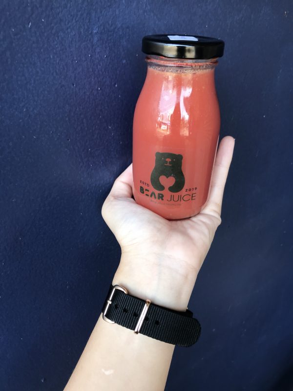 Bear Juice sử dụng chai thủy tinh đựng nước ép